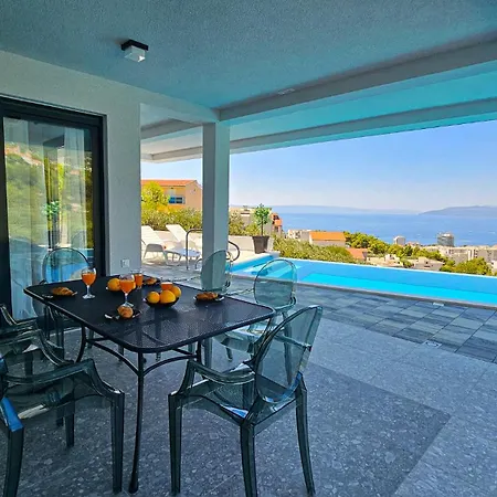 La Mar Willa Makarska