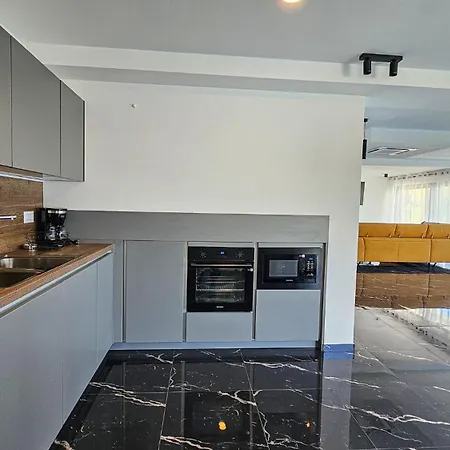 La Mar Макарска