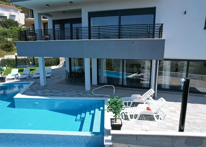 فيلة La Mar ماكارسكا