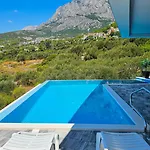 La Mar Villa